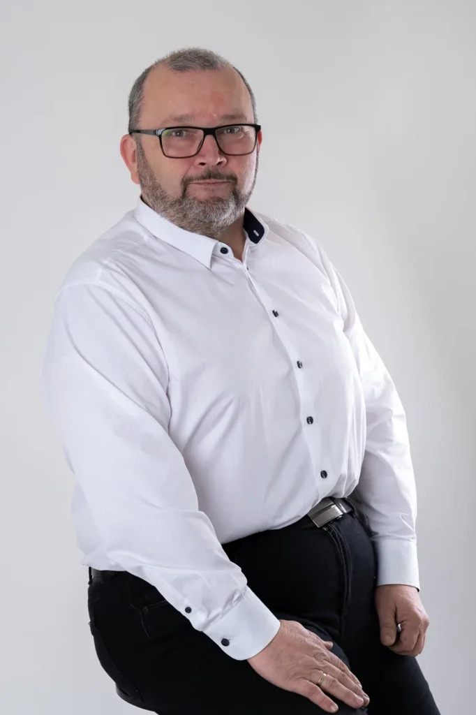 Instruktor Paweł z OSK YAHUU – zdjęcie profilowe