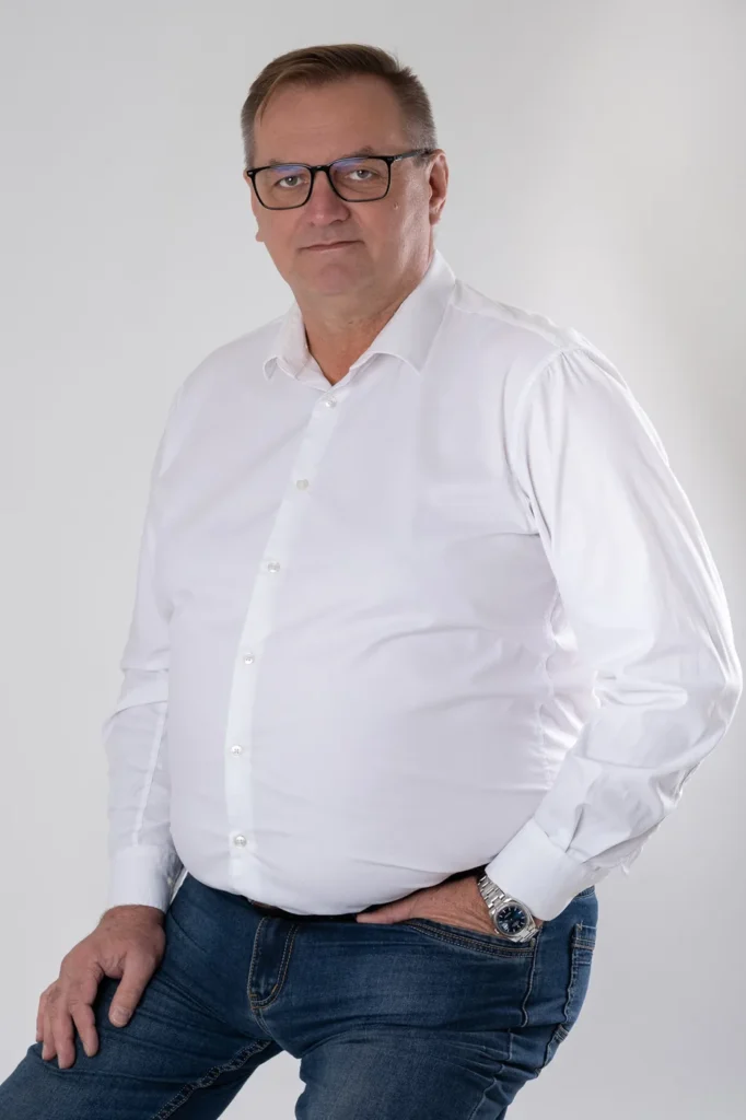 Janusz Jurczak – instruktor OSK YAHUU z ponad 20-letnim doświadczeniem