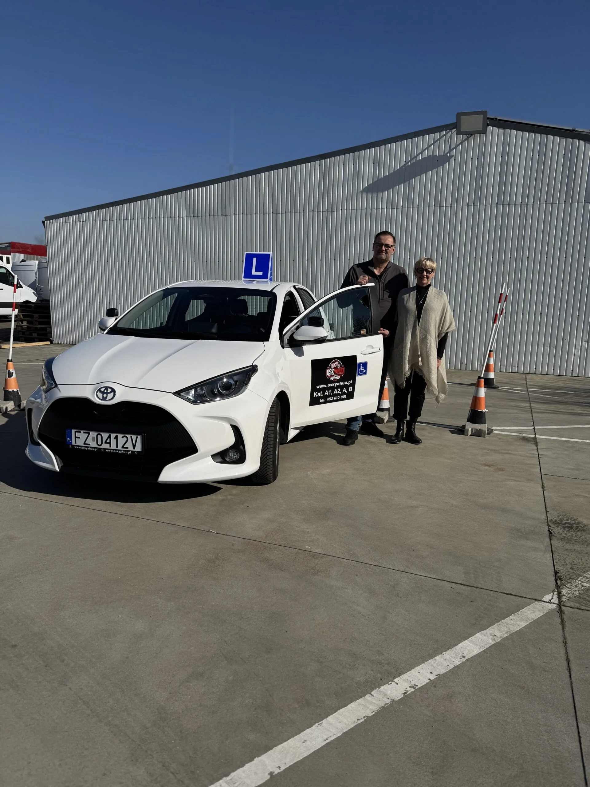 Toyota Yaris z automatyczną skrzynią biegów OSK YAHUU